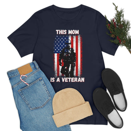 Proud Mom, Proud Veteran - Unisex Jersey Short Sleeve Tee